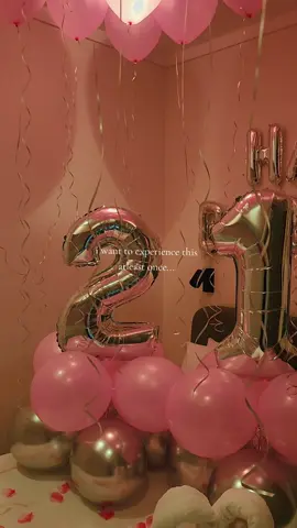 book with us to surprise your loved ones or yourself💞. - - - #cptdecor #21stbirthday #thingstodoonyourbirthday #surprised 