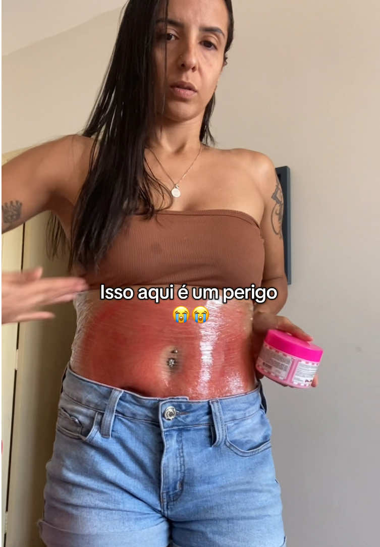 Atenção meninas 🤭 esse creme rosa queima tudo 🔥💖 #cremerosa #estrias #flacidez #autocuidadofeminino #mulheres 