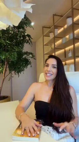 Essa técnica é muito poderosa! #kundalini #thaisgalassi #energiapositiva 