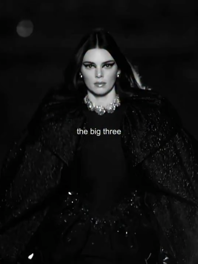 @Kendall Jenner @Hailey Bieber  #kendalljenner #bellahadid #haileybieber  #kardashian 