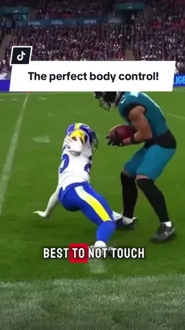The perfect body control! #foryoupage #nfl #rams #jaguars 
