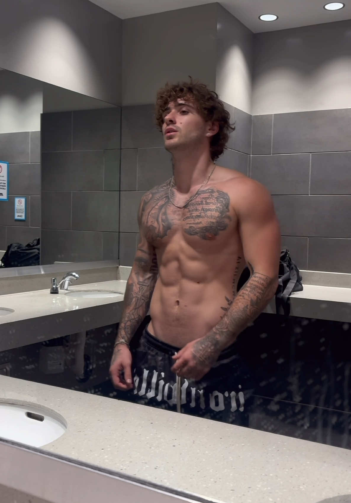 Physique update #LanguageLearning #fypシ #fentysuperbrandday #lean #improvement 