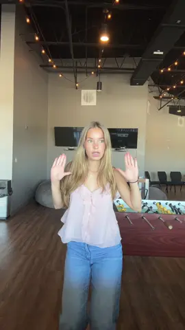 I didn’t feel like leaning a new dance #fyp #foryoupage #OOTD #dance #viral 