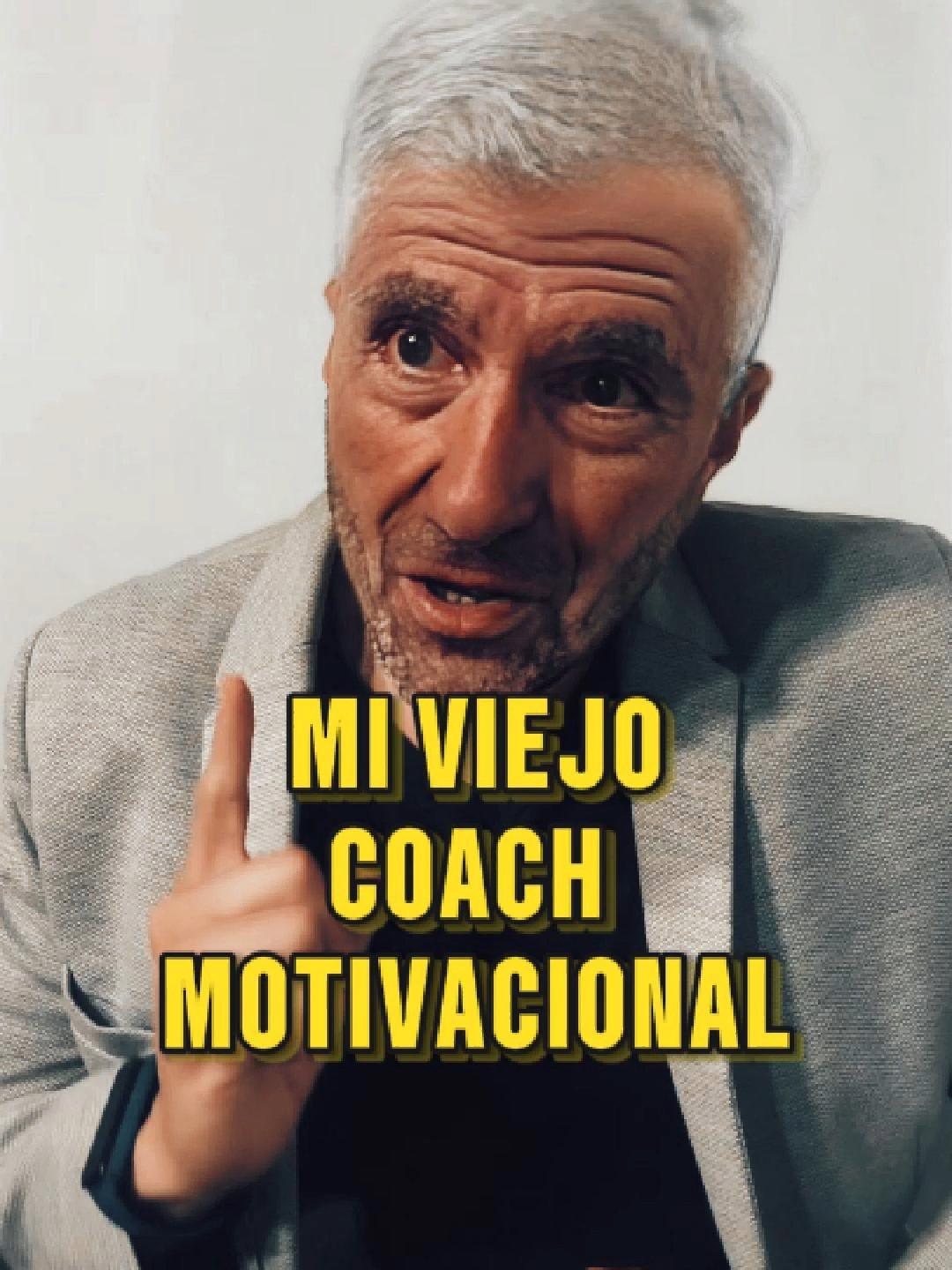 Pasa en las mejores familias 3🧠👴 ¡Vení a verme ESTE VIERNES al teatro! 🚨ANTE-ÚLTIMA FUNCIÓN🚨Me despido en CABA 21:30hs🤪🎭 La entrada está REGALADA y hablamos de la comedia MEJOR CALIFICADA por el público al MEJOR PRECIO (te dejo el link en mi perfil con entradas en PROMO y toda la data)🤑 La escribí pensando en que te olvides de tus problemas por 88 minutos y parece que funcionó(nos despedimos luego de dos años) 🕓 #humor #comedia #teatro #papa  #risas #padres #coach #motivacion #motivacional #coaching #viejo