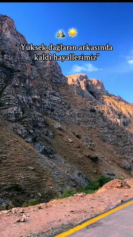 Yüksek dağlar ın ardında kaldı hayallerimiz ☀️🕊️🐊✌️🌹…… #Avşin #kfypシ #keşfet #kurdistan #fyppppppppppppppppppppppp #kûrdî #sıtranakurdi #keşfetteyizzz 