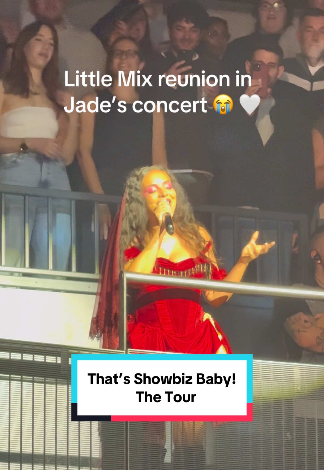 Leigh-Anne & Perrie watching Jade like proud sisters 🤍🤍  #jade #littlemix #perrieedwards #leighannepinnock @JADE @thejaderoom 