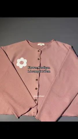 #cardigan #cardiganoutfit #cardiganjumbo #cardiganwanita #cardigankekinian 
