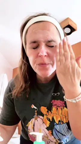 Si a tu casa la limpiás con distintos productos, a tu cara también!!! Elegí el que más te guste! @cerave #CeraVeAirFoam #YoUsoCeraVe