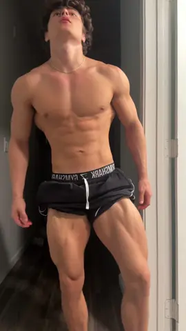 Need carbs #bodybuilding #bodybuilder #gym #shredded #lifting 