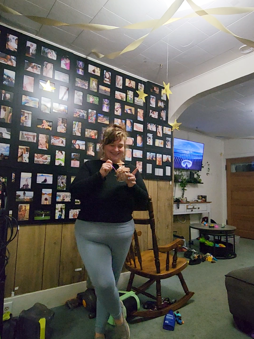 leaving enough calories for my favorite snack 😋 @Tillamook you should sponsor me ahahaha #weightloss #icecream 