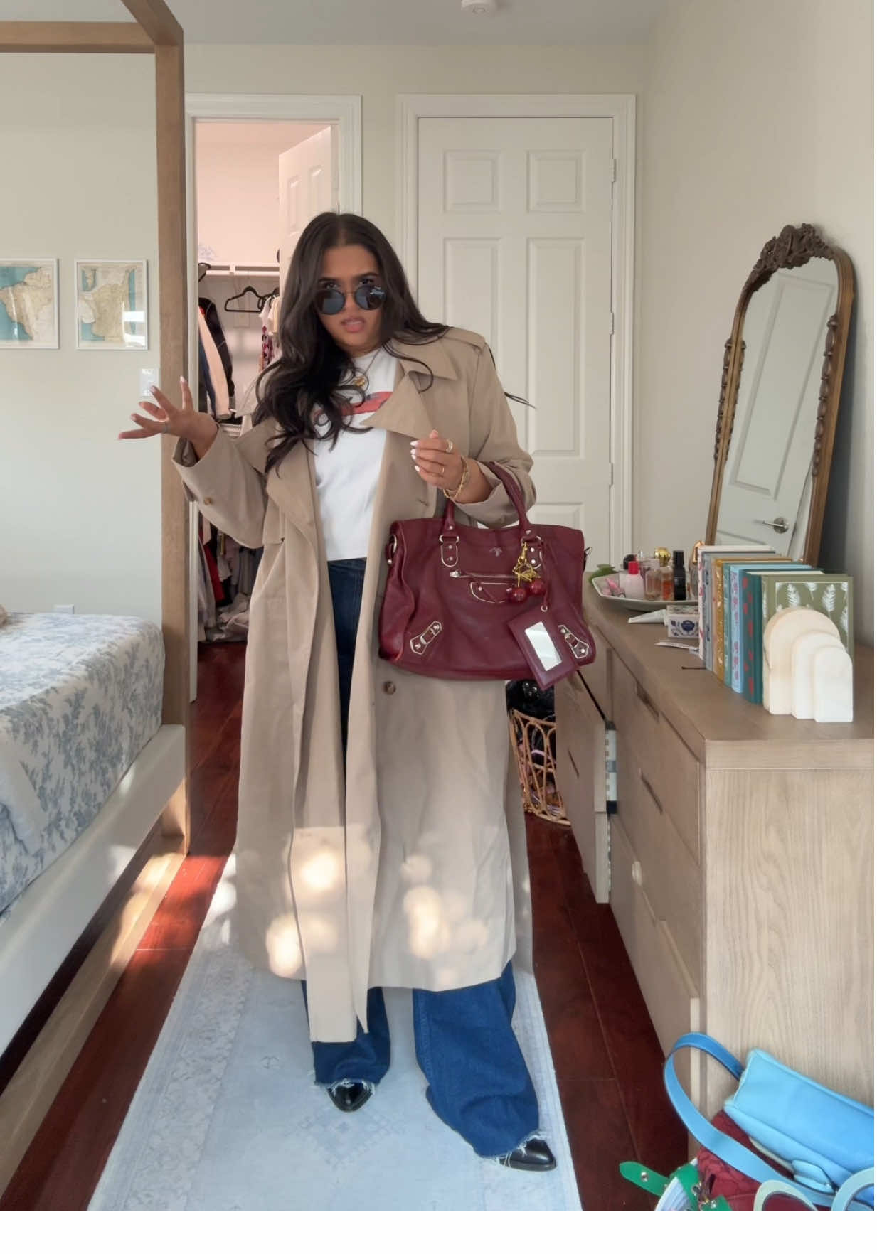a gorgeous and non-weather appropriate outfit for today 💋 #OOTD #outfitinspo #falloutfits #midsize #creatorsearchinsights @Banana Republic @MOTHER @MAJE @Vestiaire Collective @Réalisation Par 