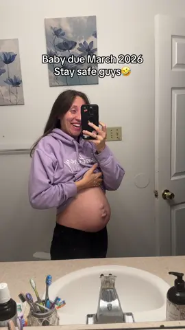 I really wasn’t expecting this to happen honestly 🤣  #babynumber3 #2025predictions #pregnancyhumor #marchbaby #19weekspregnant 