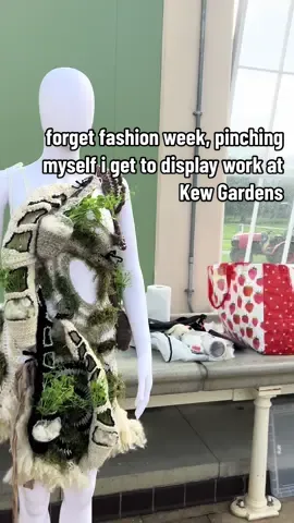 a little bts from install last month for Material World at Kew Gardens, you’ll have to visit to see my living textiles in full bloom.  can’t believe I’ve been too busy to even post about this. truly an absolute dream that has been on my career bucket list for years. Plus such an honour to display next to some of my fav designers too. #biodesign #livingtextiles #sustainablefashion #kew #plants 