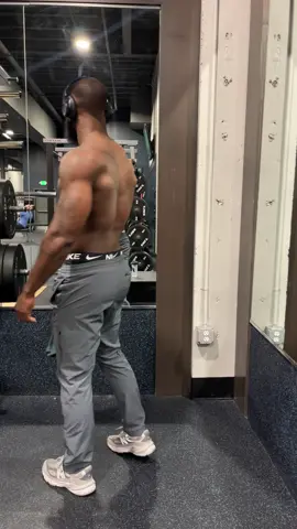 Me vs Me!  Lock in  #gym #fyp #mirrormirror #fitnessmodel #motivation 