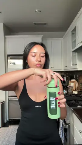 Drink your greens 💚 @Taste Salud 