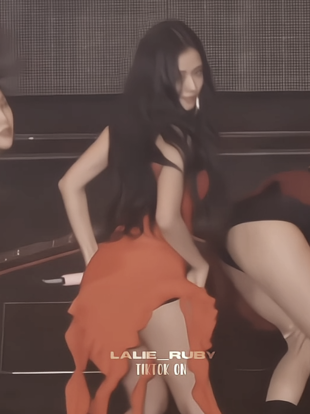 #JISOO - ib: @𝑳𝑰𝑯 !¡ #funkbp #kpopedit #jisoofunk #fyy 