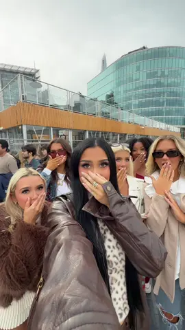 I love you London 🥹🤩🇬🇧✈️🤍 #london #nflcheerleader #fyp #jacksonvillejaguars #londontiktok 