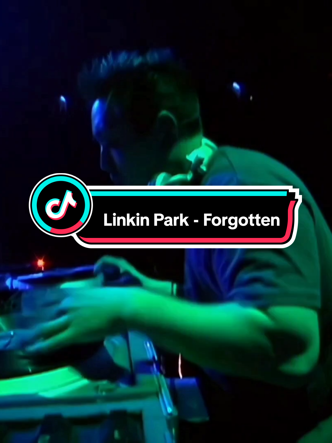 FROM THE TOP TO THE BOTTOM🗣️🗣️🗣️🗣️🔥🔥🔥🔥 #linkinpark #chesterbennington #mikeshinoda #forgotten #viralvideos 
