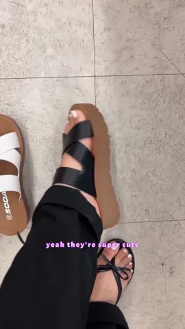 WOMENS STRAPPY BUCKLE SLIDE WITH LITTLE PLATFORM RESUME-S
