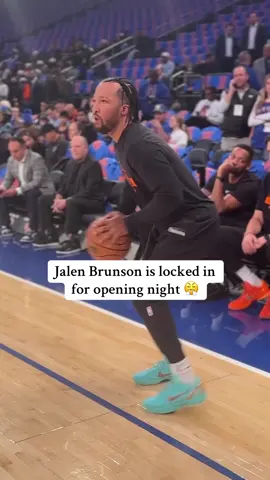 Watch #Cavs-#Knicks at 7 ET on ESPN and the ESPN App 🍿 #nbaonespn #basketball 