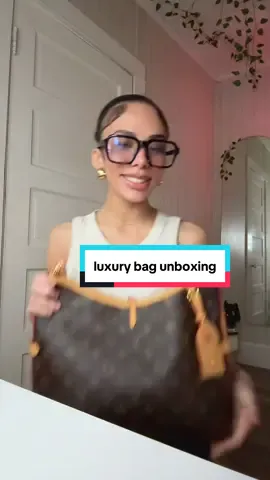 check out my link in my linktree ( can be found in bio) my discount code is : ama08 stay tuned for next video ( set up my bag with me) love yallll #wiwt #haultok #unboxing #affordablestyle @wiwt_official 