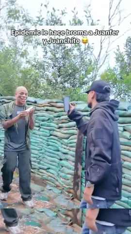 A correr los Lakers 😂😂#mrstiventc #juanchitopg #guerrillatc #epidemic77 #broma @Epidemic77 