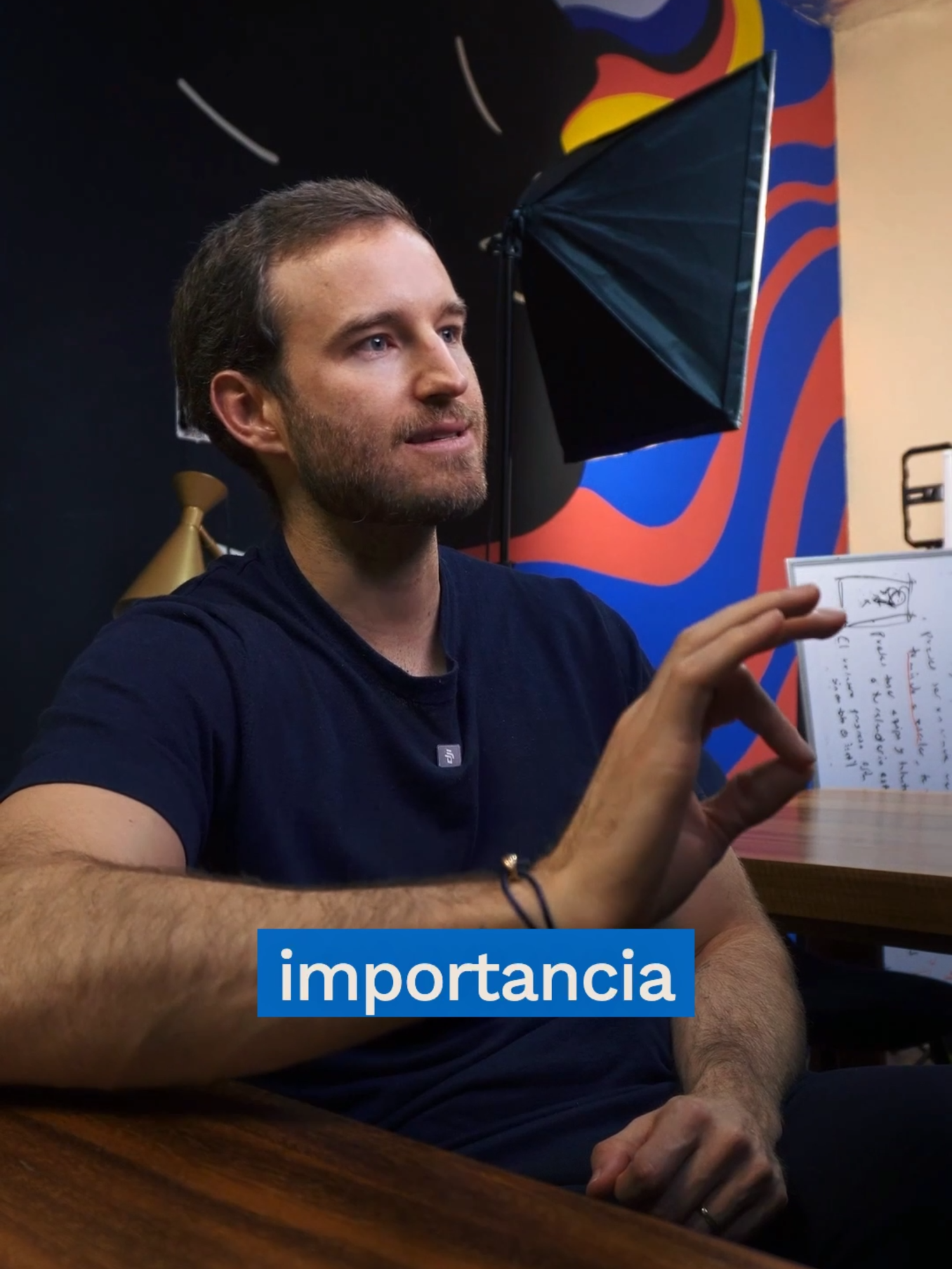 💡 La mayoría de las empresas, especialmente en negocios premium, no mueren por falta de leads... mueren por falta de urgencia o escasez. Puedes tener la mejor oferta del mundo, pero si no creas el deseo de actuar ahora, el cliente se duerme, se distrae o se va. El secreto no está solo en generar tráfico, sino en activar la decisión. La urgencia mueve, la escasez convierte. ⚡️ #MarianoPorter #NegociosPremium #EstrategiaDeVentas #MarketingDeConversión #AltaFrecuencia #ModoResultados #CrecimientoReal #MentalidadDeÉxito #PsicologiaDelConsumidor #EstrategiaYAcción