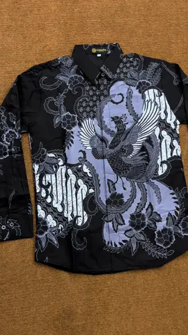 #promoseruweekend #batikindonesia #promomakangajian #kemejabatikpria #kemejabatik 