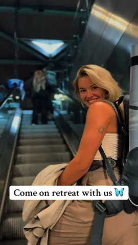 Come on retreat with us 🦋🤍 #yogaretreat #yoga #retreat #lisbon #portugal 