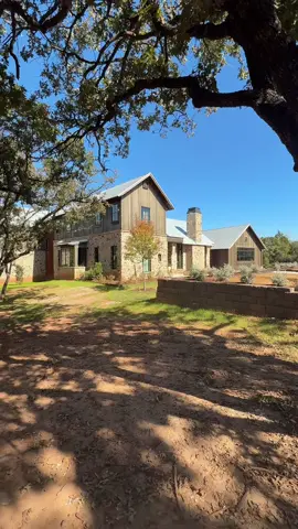 ✨ Photoshoot day! ✨ We finally got to capture this gorgeous custom home we recently wrapped up, and wow, did it turn out pretty 😍 Every detail came together perfectly…from the natural light to the layered textures and finishes by @Kelsey Leigh Design Co that make this one feel extra special. Can’t wait to share more from this beauty soon 📸🏡 #McGregorHomes #customhome #oklahomarealestate #homedesign #dreamhome #Builder #designdetails #okcrealestate #oklahomabuilder #luxurybuilder #homedesign 