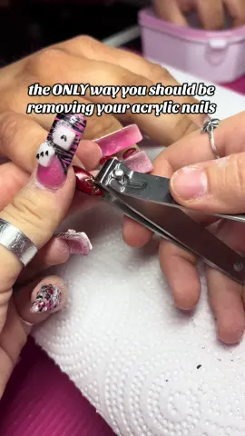 book your soak offs pookie #harlingentx #rgvnailtech #soakoffacrylics #nailtechcontent