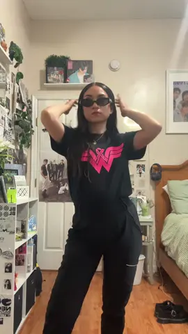 i’ve been so obsessed with this song. It’s not even funny.  #justagirl #twice_tiktok_official #twice #righthandgirl 