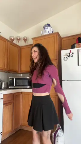 aggressive ootd this song is on repeat #outfitinspo #fashiontok #xyzcba #ootdinspo 