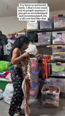 #antisocial #decluttering #declutteryourlife #giveaway 