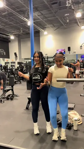 #GymTok #gymgirly #gymandyap #girlthings #girlworkout #legday #gymbaddie  