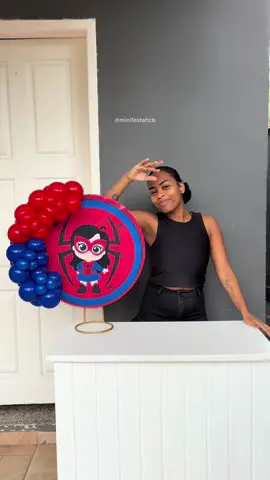 Passo a passo da montagem da arte pra painel de mini festa na mesa #minifesta #minifestanamesa #decoration #decoração #fyp 
