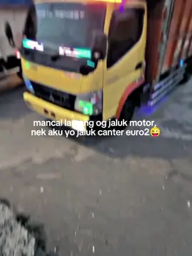 sisan leh nekek gulune pak e😂🤣 #fyppppppppppppppppppppppp #cantermaniaindonesia #viraltiktok #demak24jam #drivermuda😎 