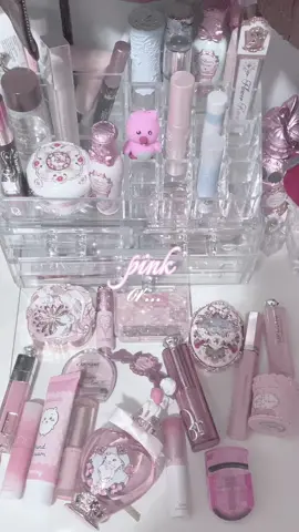 i’m working on a project currently to do a makeup advent calendar ^_^ i’ll post the advent calendar when it’s december and i’ll post the process when i get all 24 makeup! - #blue #fyp #fypシ #fypシ゚viral #makeup #pink #kbeauty #cbeauty #dior #diorbeauty #flowerknows #flowerknowsmakeup #canmake #coquette #pinkcoquette  #wonyoung #wonyoungism #kpop 