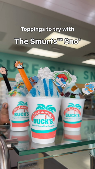 We're obsessed with these Smurftastic pairings 🩵✨ #bahamabucks #shavedice #smurfs #dessert