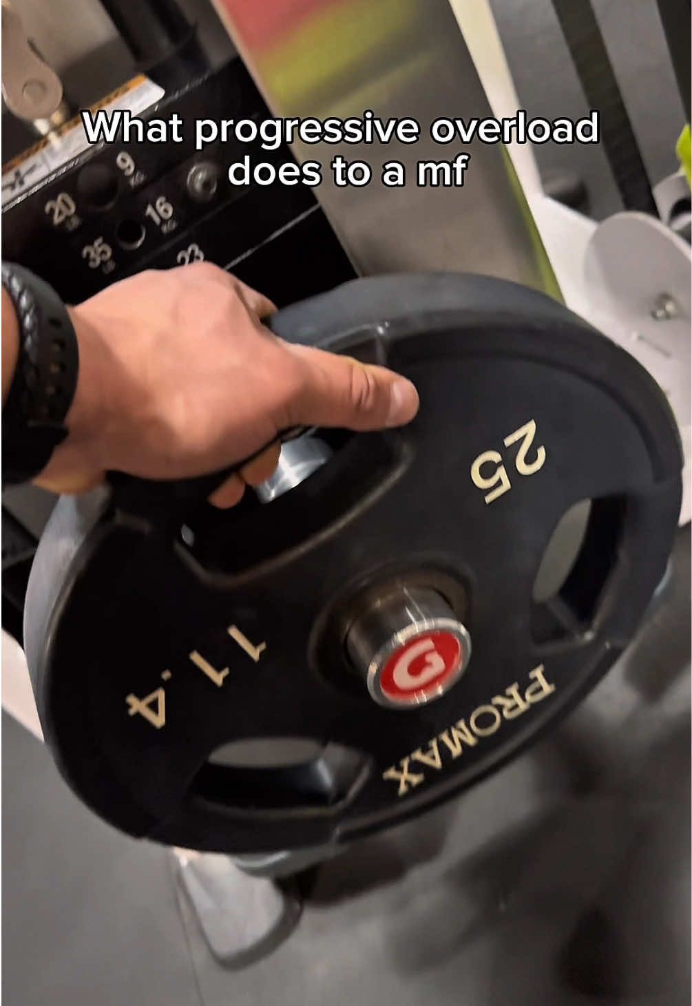 Bigger by the day #GymTok #fyp #parati #bodybuilding #motivation 