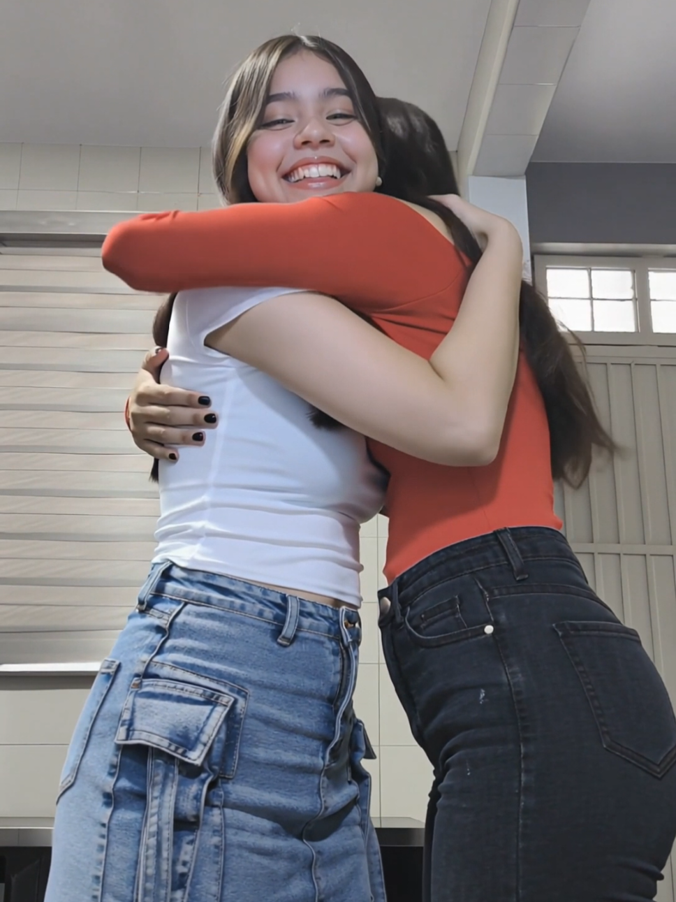 Mi hermana es mi vida. Una de las personas más importantes para mí, a quien amo y quiero tener siempre a mi lado. 🤍 #paratii #fyp #yaremi 