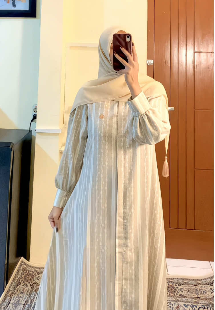 Akhirnya nemu in Dress simple tapi terlihat elegant dan mewahh bangett 🥹🫶🏻 #dress #gamis 