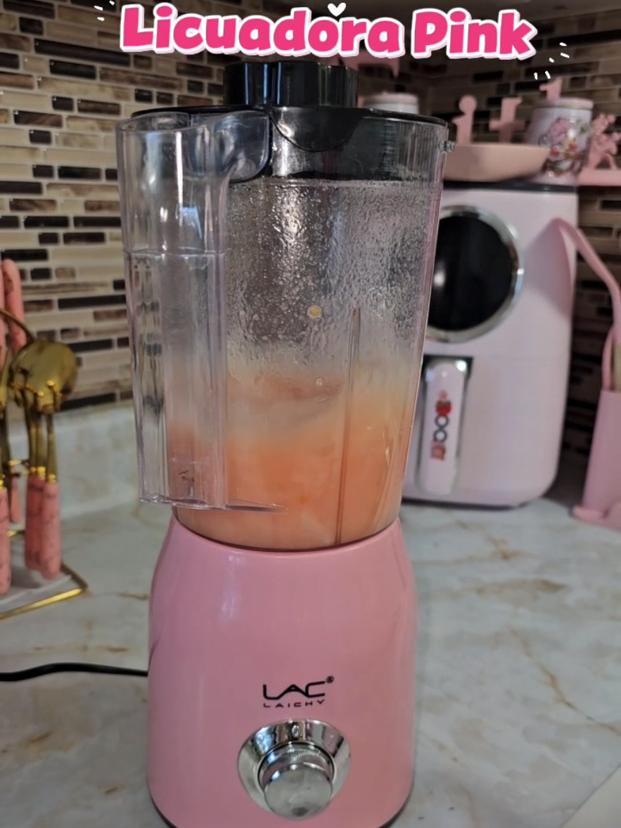 Amo mi licuadora rosita #pinkblender #pinkkitchen #pinkkitchenstuff #licuadora #licuadorarosa 