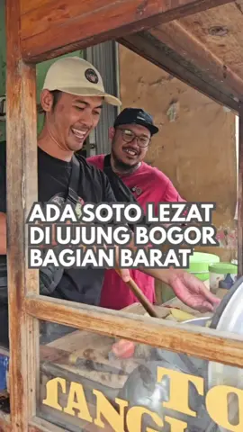 Nemu yang jualan Soto Tangkar dan Sate Kuah di ujung barat Bogor Jasinga. Siapa sangka, di balik warung sotonya yang sederhana di dekat Tugu Singa, ternyata mereka punya tempat yang jauh lebih besar meski agak sedikit rural. Citarasa kuah sotonya enak, terlebih jika dipadupadankan dengan sate sapi jandonya. Cocok untuk mengawali aktivitas di pagi hari. RM. SIMPANGAN SOTO TANGKAR & SATE KUAH 📍 Jl. Taman Makam Pahlawan, Jasinga, Kec. Jasinga, Kabupaten Bogor, Jawa Barat #kulinersibuncit #mangolesgo #kulinerbogor #jasinga 