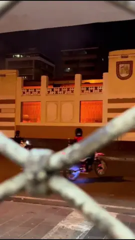 No volvemos a cerrar tarde 🥲 #guayaquil #mercadocentral #ecuador #fyp #incendio