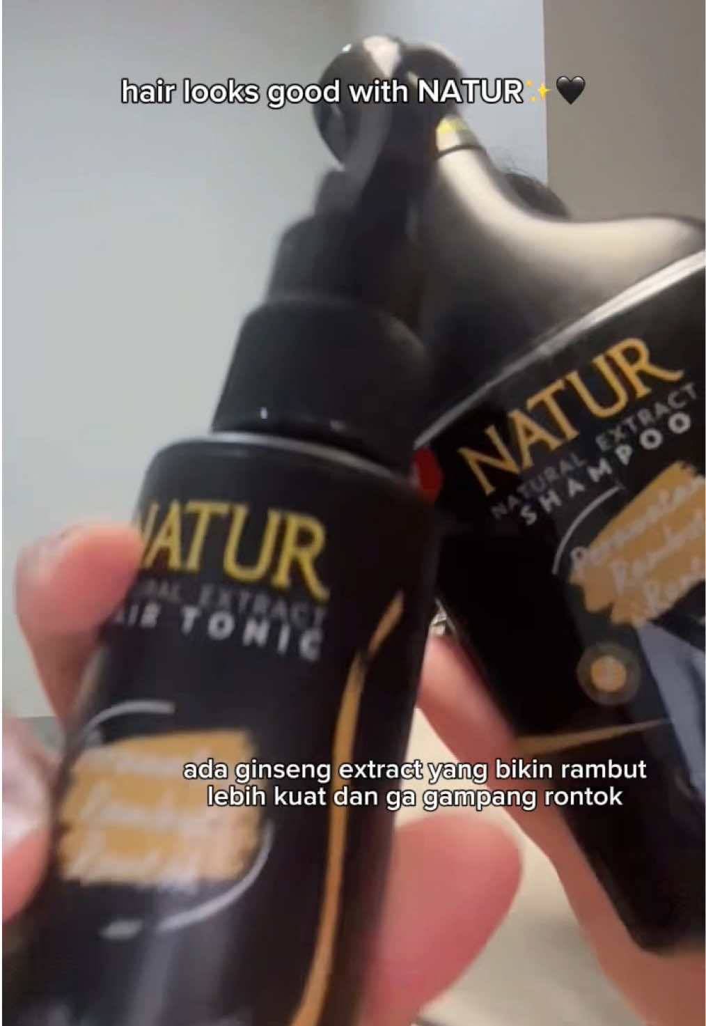 hair looks good with NATUR😍🖤 @Natur #naturhaircare #rambutrontok #kuatdariakar #fyp #malang 