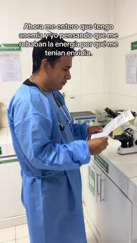 Ya es hora de usar pulceritas rojas 🤣🤣🤣 #humor #medico #risas #fyp #comediahumor 