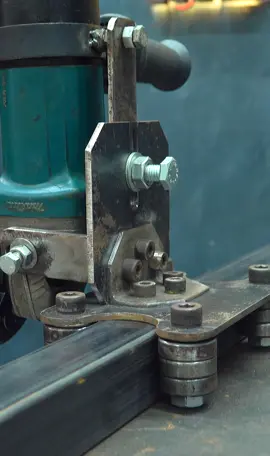 DIY and Crafts Scroll Saw Rail Guide Making #DIY #craft #crafty #metalworking #crafts #DiYer #tooltips #tips #diyer #making #Metal #metalwork #jigs #hack #trick #make #handmadegifts #welder #welding #DIY