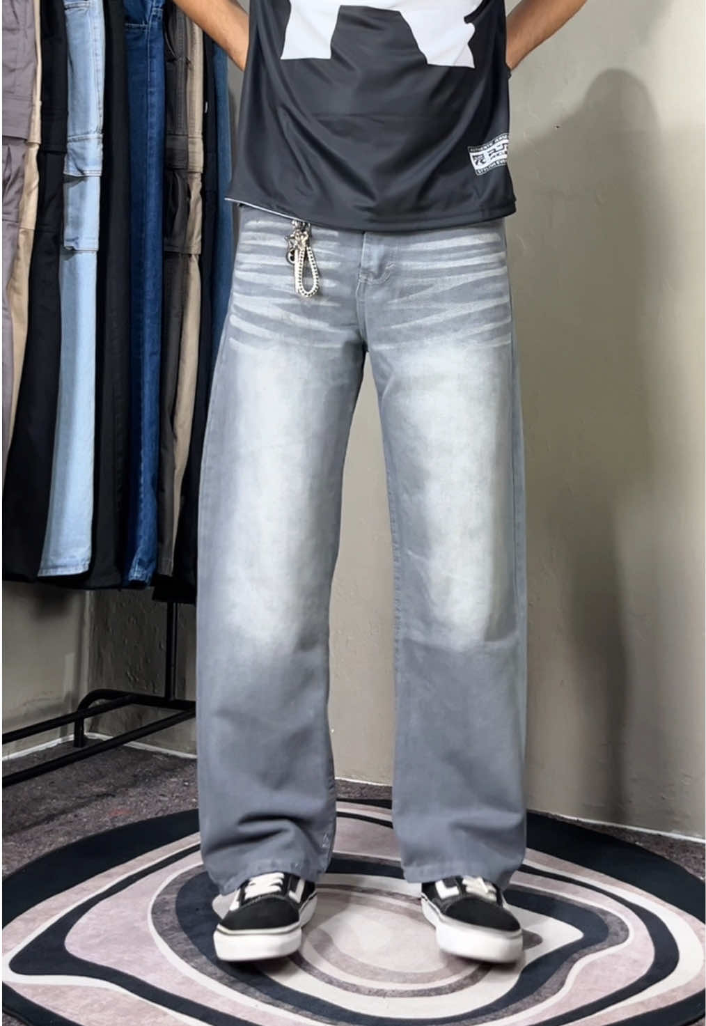 Celana Jeans Loose Keren warna abu-abu 🔥 #celanaloosepants #loosepants #loosejeans #skenaoutfit #rekomendasi 