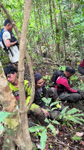 Berapa jam ki antri disini om😂#fyp #fypシ #trend #masukberanda #viral #adventure #adventureindonesia #trailnusantara #trabas #salamsatuhobby #trailindonesia #promoseruweekend 